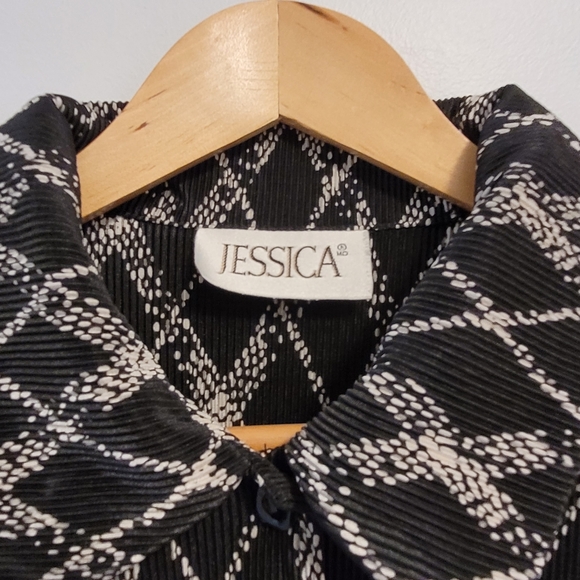 JESSICA Button-Up Patterned Blouse (Large) - Picture 5 of 5